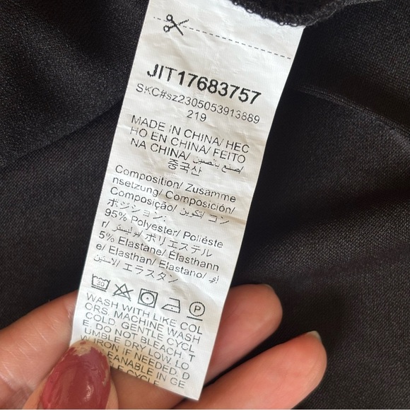 SHEIN Black Sleeveless Buttoned vest Blouse - Picture 8 of 8